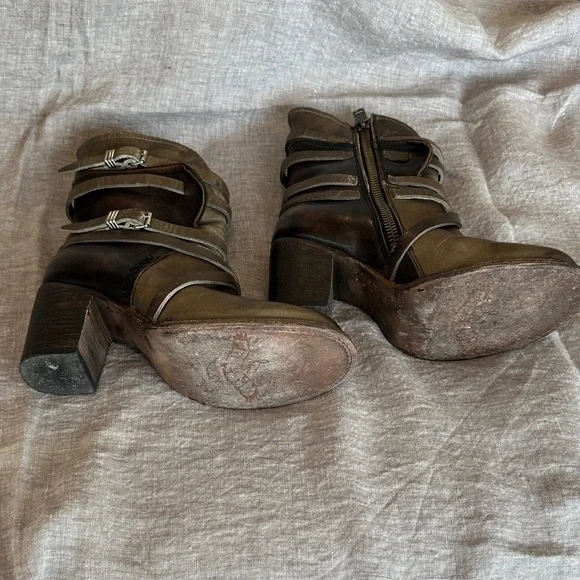 Freebird by Steven Gray and Brown Heeled Boots - Picture 7 of 10